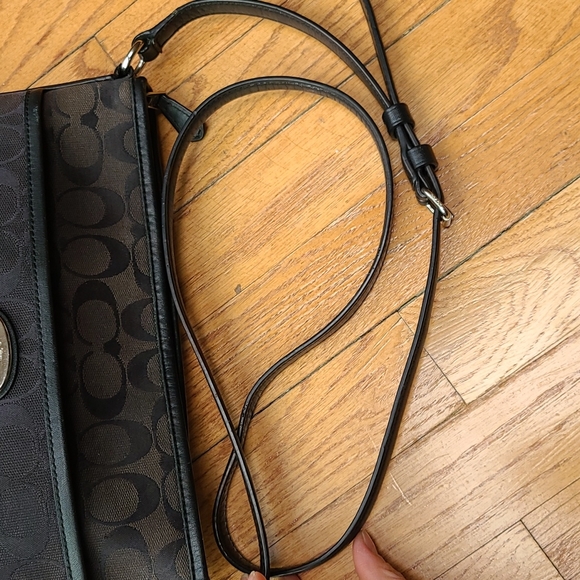 Coach Signature Logo File Crossbody - Picture 5 of 12